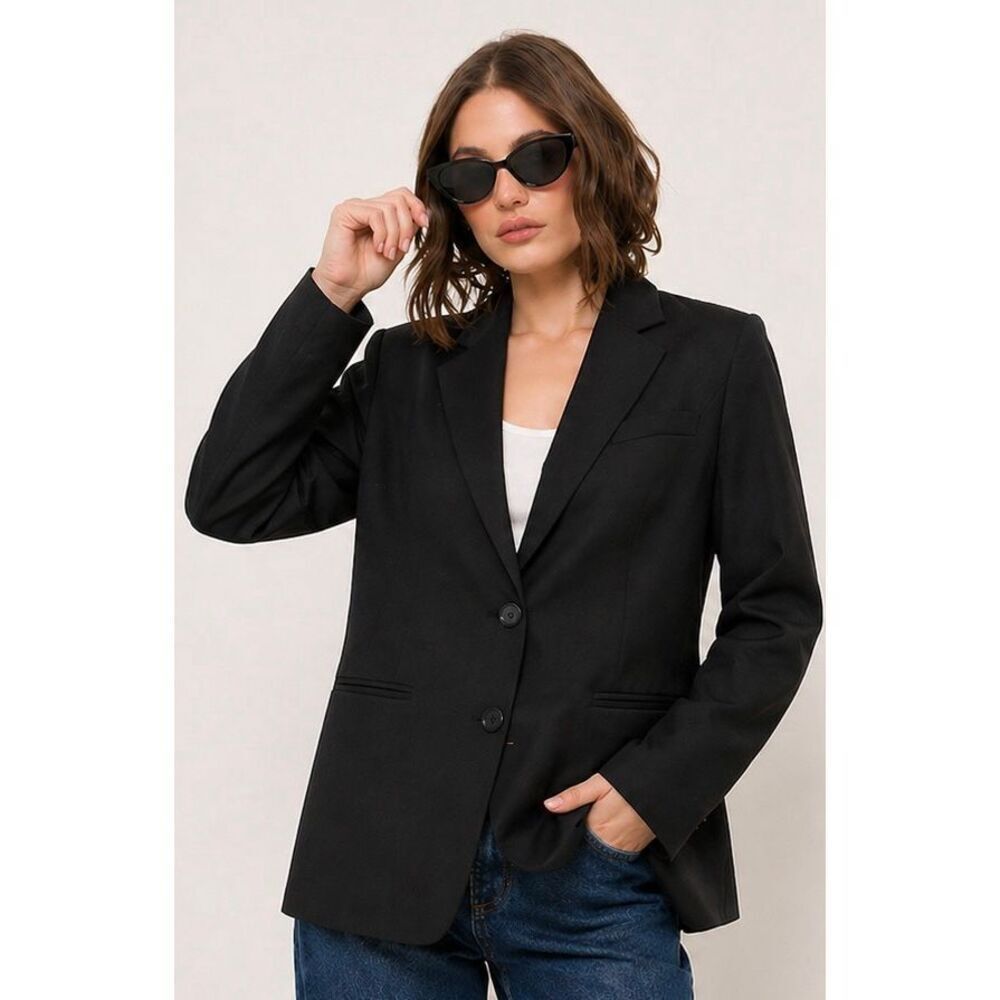 Bobbles & Lace black two button oversized blazer M